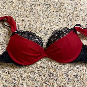 Lacey bra